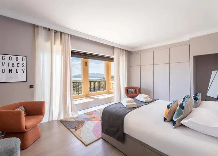 Chateau Di Cardiccia A Luxury 7-bedroom With Air Conditioning Villa