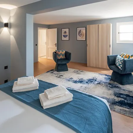 Villa Chateau Di Cardiccia A Luxury 7-bedroom With Air Conditioning Zonza