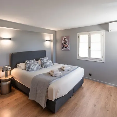 Chateau Di Cardiccia A Luxury 7-bedroom With Air Conditioning *