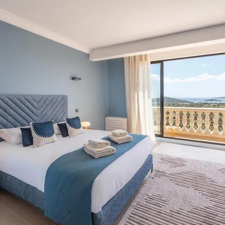 Chateau Di Cardiccia A Luxury 7-bedroom With Air Conditioning Villa